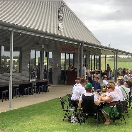 Hunter Valley Resort, Hunter Farm Adventure Centre & 4 Pines At The Farm Pokolbin Εξωτερικό φωτογραφία